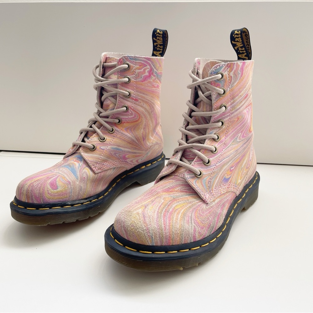 Dr Martens pascal 1460 MARBLED SUEDE LACE UP BOOTS rainbow unicorn girly combat - Picture 2 of 11